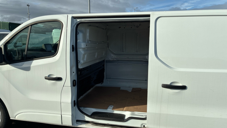 Renault Trafic Lwb Diesel LL30 Blue dCi 150 Extra [Safety] Van